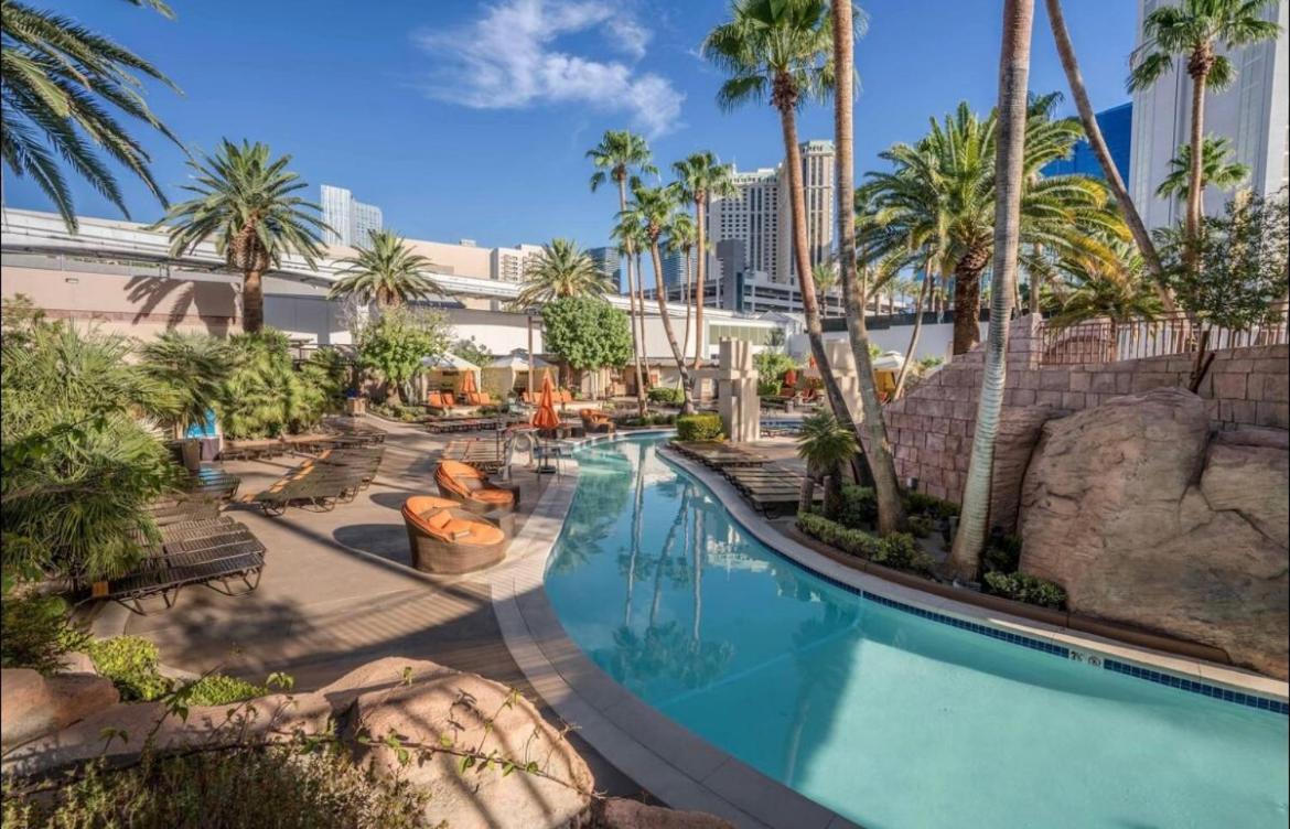 The Fantasy Suite Mgm Signature Pool View Las Vegas Kültér fotó